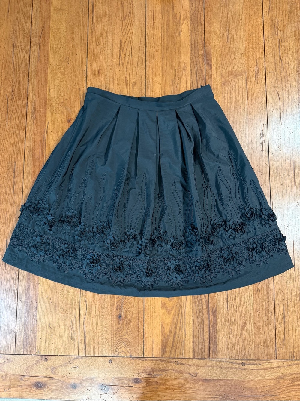 Eva Franco Black Floral Embroidered A-Line Skirt Size 10